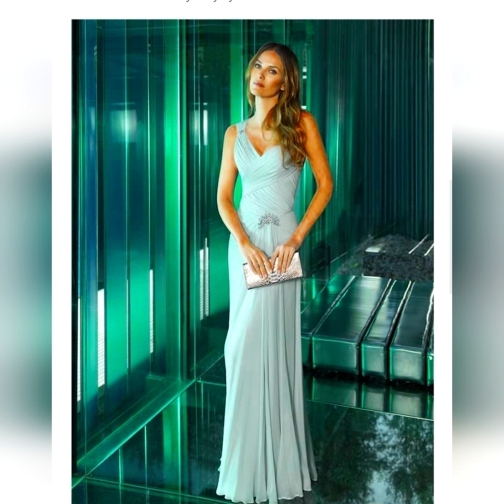 Rosa Clara Mermaid One Shoulder Gown Size 10